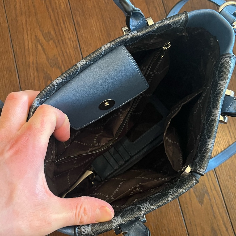 Steve Madden Purse - Picture 4 of 4